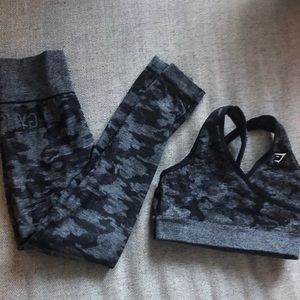 Gymshark camo bra - matching set available